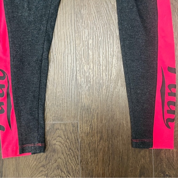 PINK Victoria's Secret Gray and Red Leggings S - Picture 3 of 5